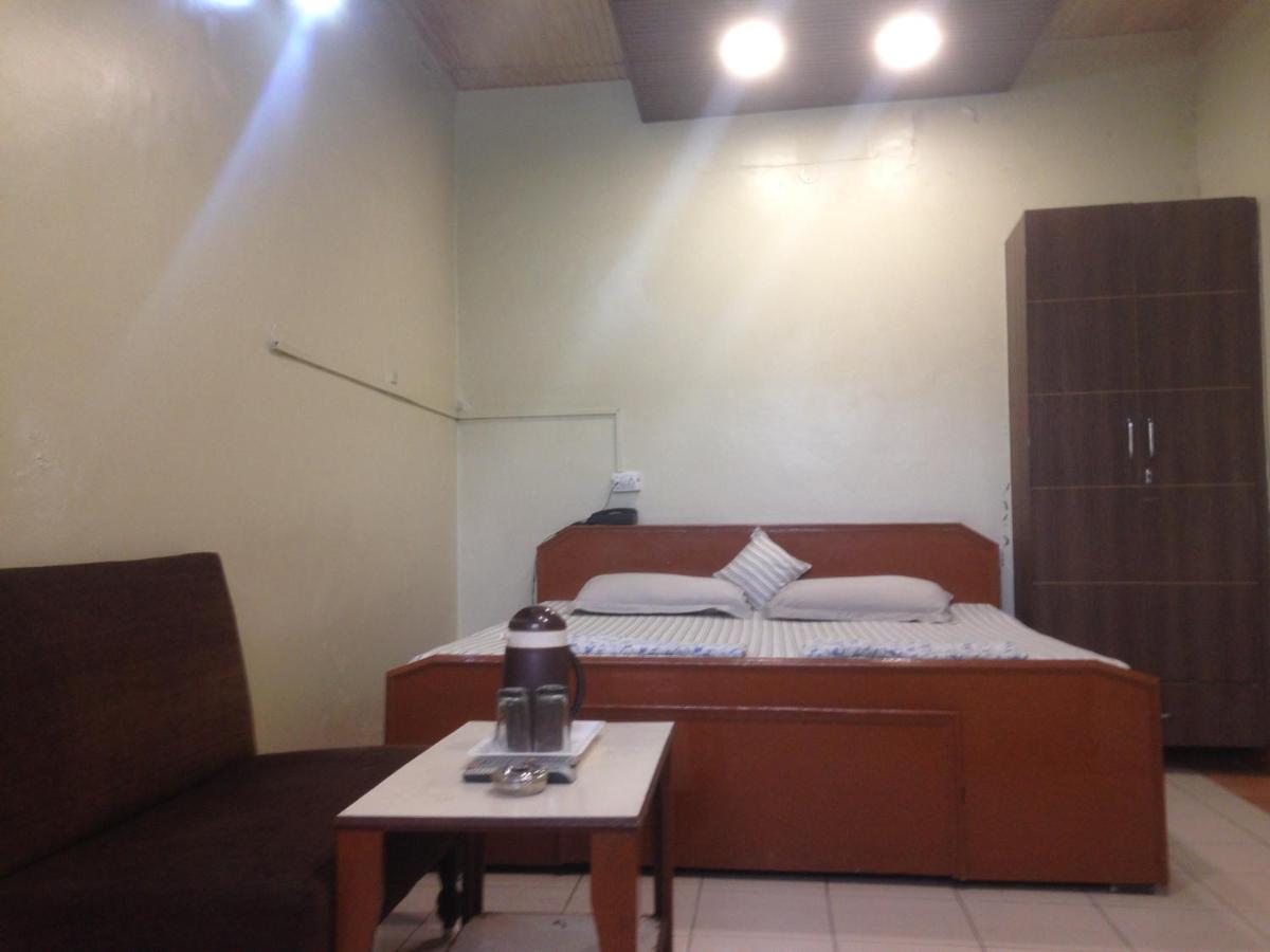 Hotel Palace Amritsar Ngoại thất bức ảnh
