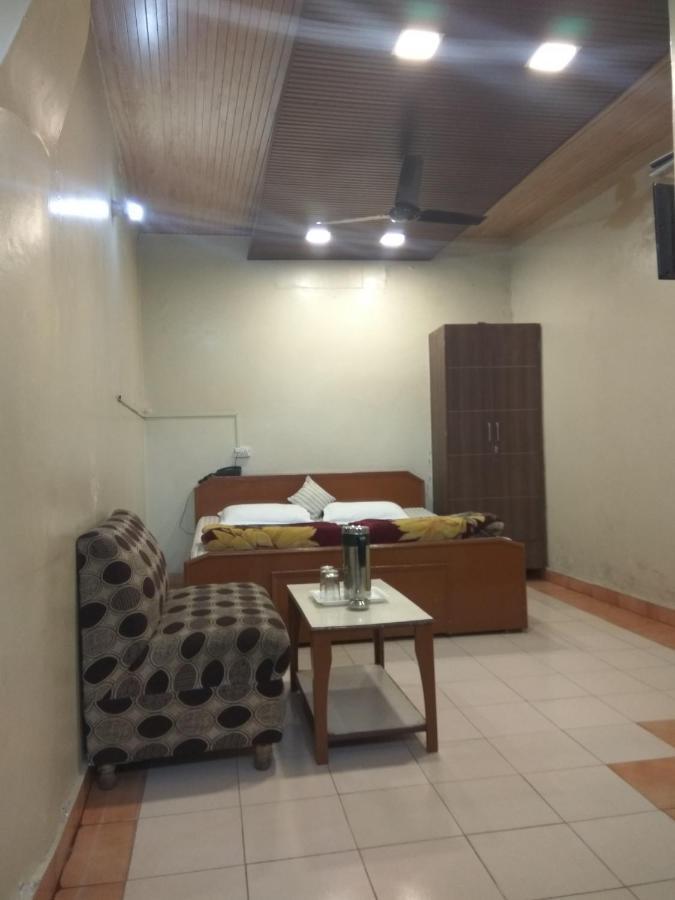 Hotel Palace Amritsar Ngoại thất bức ảnh