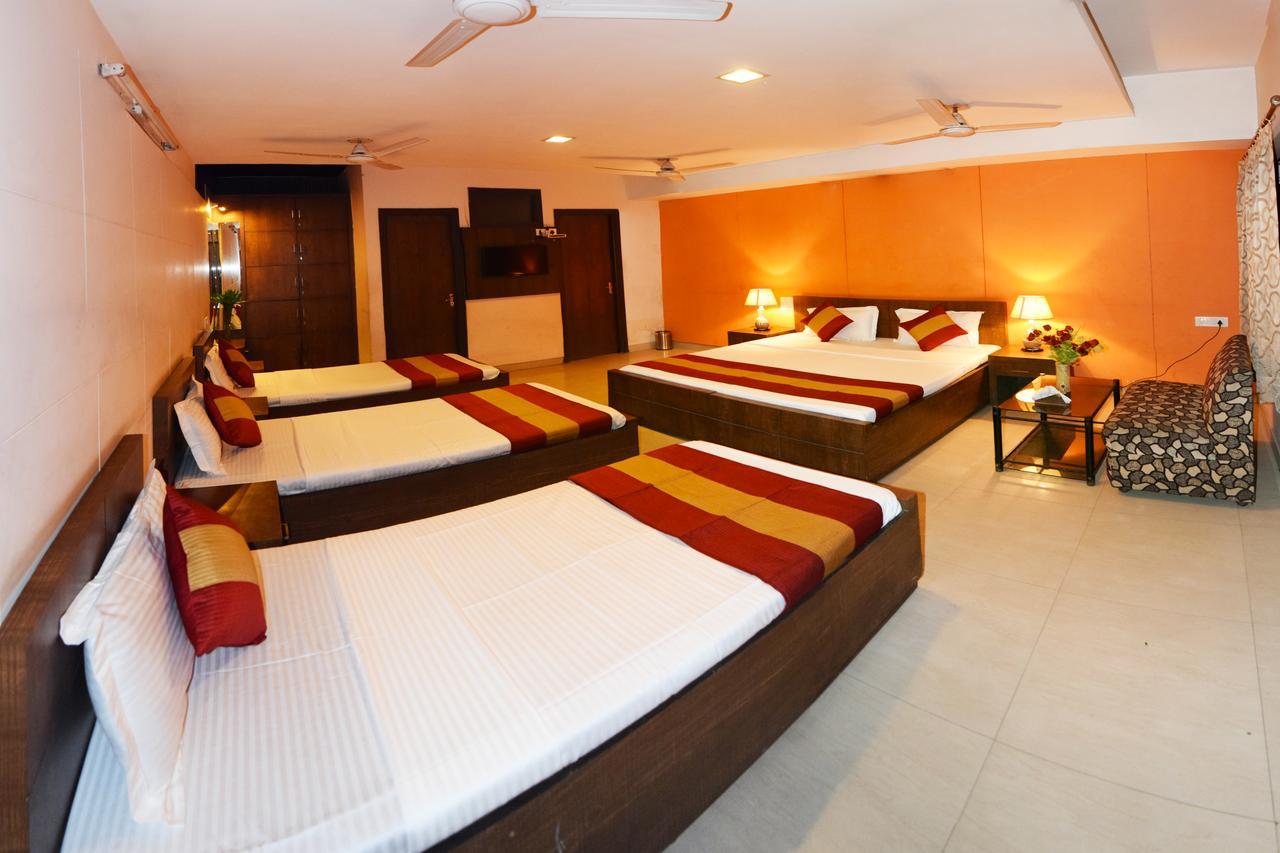 Hotel Palace Amritsar Ngoại thất bức ảnh