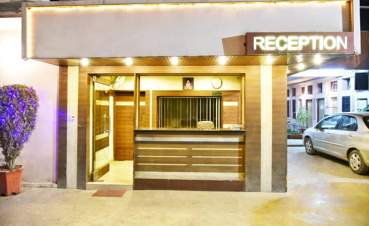 Hotel Palace Amritsar Ngoại thất bức ảnh