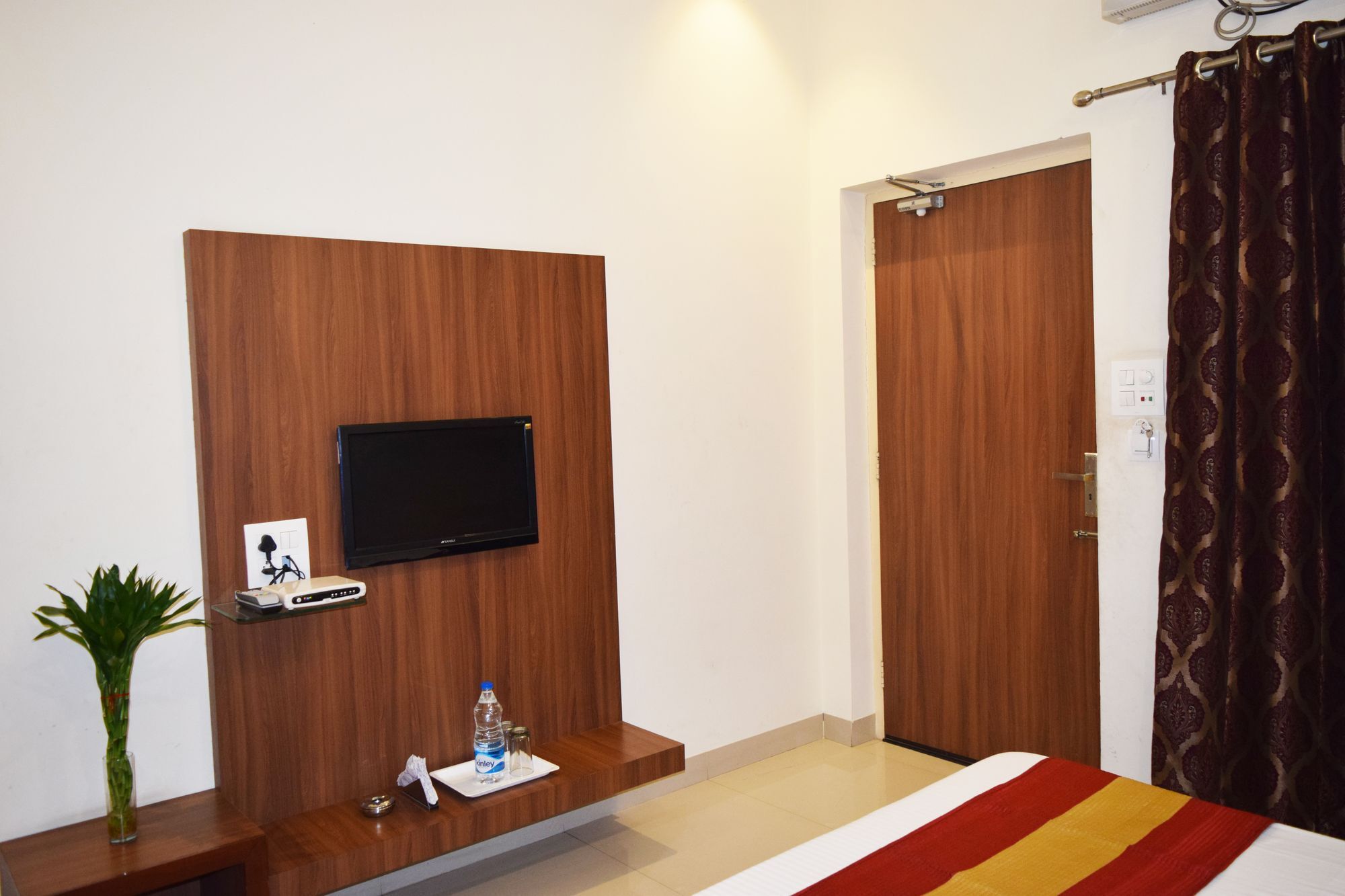 Hotel Palace Amritsar Ngoại thất bức ảnh